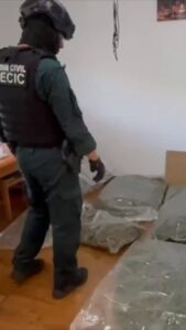 Guardia Civil en operativo contra red de marihuana en Guadalajara