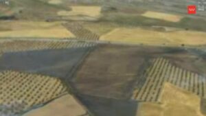 Incendio agrícola controlado en campo de Colmenar de Oreja