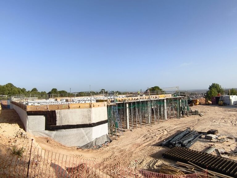 Construcción primer piso nuevo Tanatorio Municipal Arganda del Rey