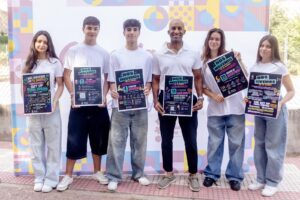 Jovenes disfrutando de actividades culturales y deportivas en Guadalajara