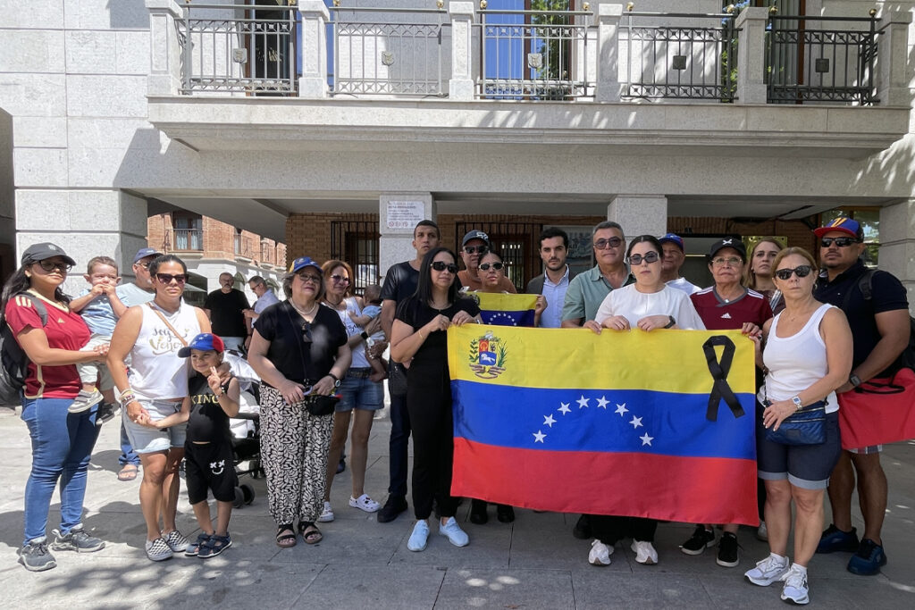 Minuto de silencio en Torrejón por terremotos en Venezuela