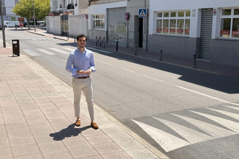 Rotonda y bandas reductoras en calle Brújula Torrejón de Ardoz