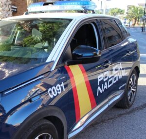 Policía en calle Las Acacias tras disparo en Guadalajara