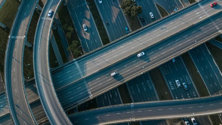 Instalacion de camaras inteligentes en carreteras de Madrid