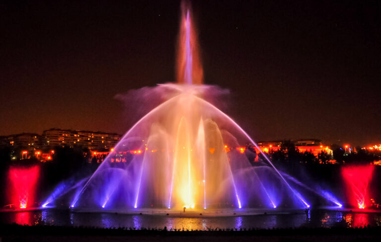 Espectáculo de agua luz y sonido en Parque Europa Torrejon