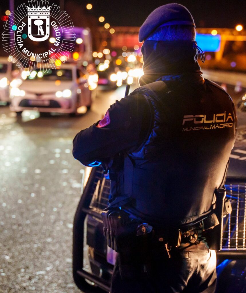 Policía municipal de Madrid intercepta vehículo en M-23 Moratalaz