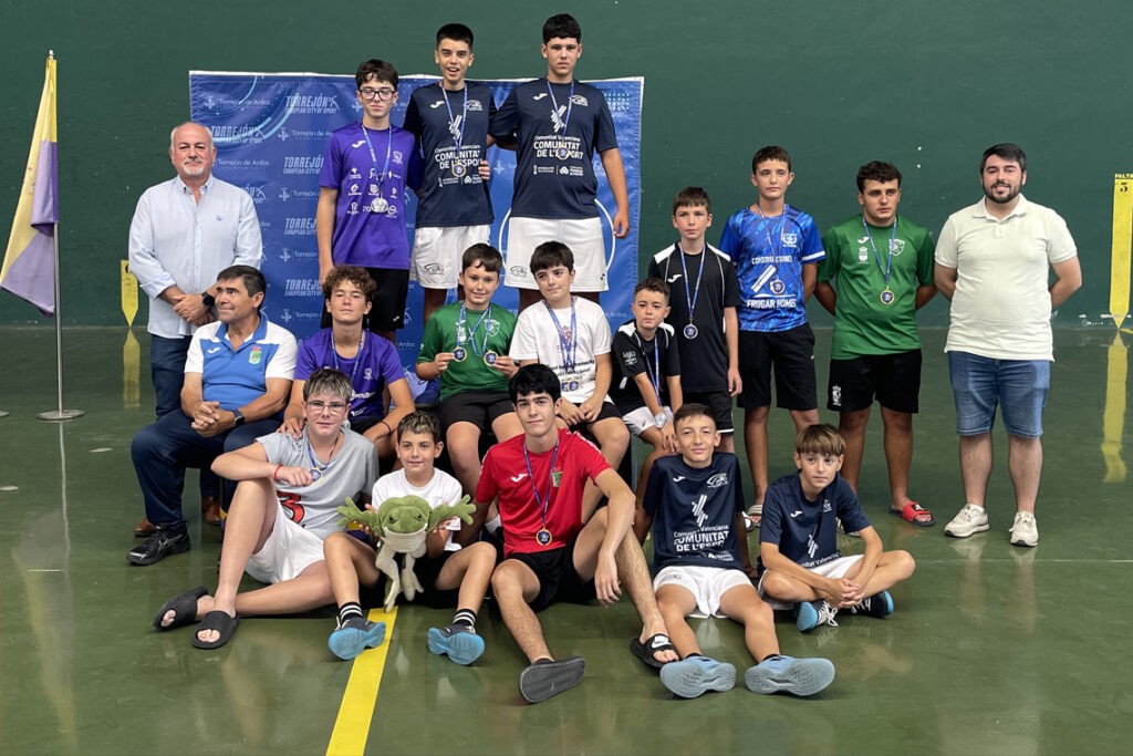 Partido de frontenis en Ciudad Deportiva Joaquín Blume Torrejón