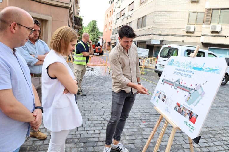 Obras de renovación calle Eras de San Isidro en Alcalá de Henares