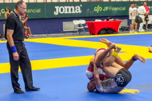 Competidores en el tatami durante GSLS Madrid Open en Torrejon