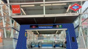 Estación de metro Los Espartales en Getafe con nueva decoración