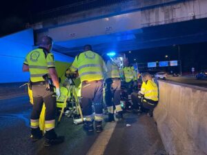 Accidente hombre herido grave en carriles centrales M-30 Madrid